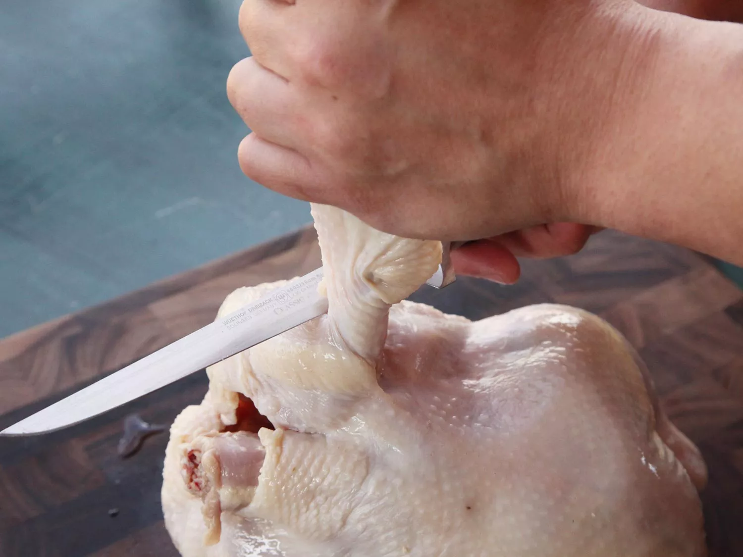 20150406-airline-chicken-breast-how-to-knife-skills-03.jpg